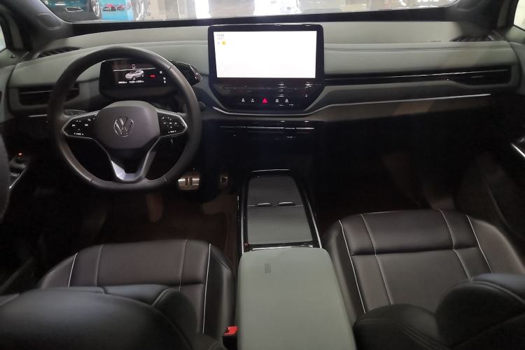 Used Volkswagen ID.4 X 2024 Pure & Smart Edition Interior 6