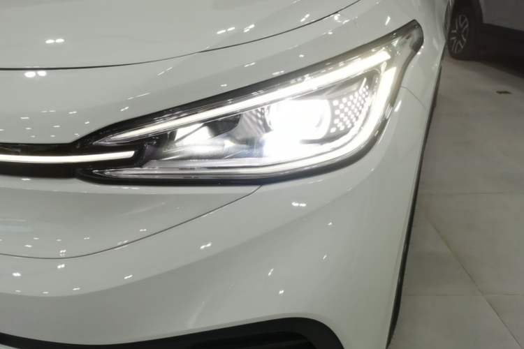 Used Volkswagen ID.4 X 2024 Pure & Smart Edition Left Front Headlight