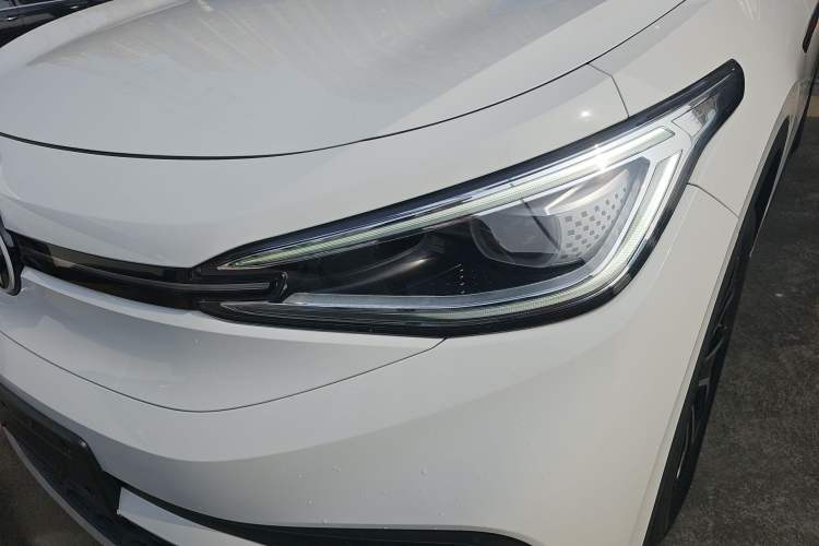 Used Volkswagen ID.4 X 2024 Pure & Smart Edition Left Front Headlight