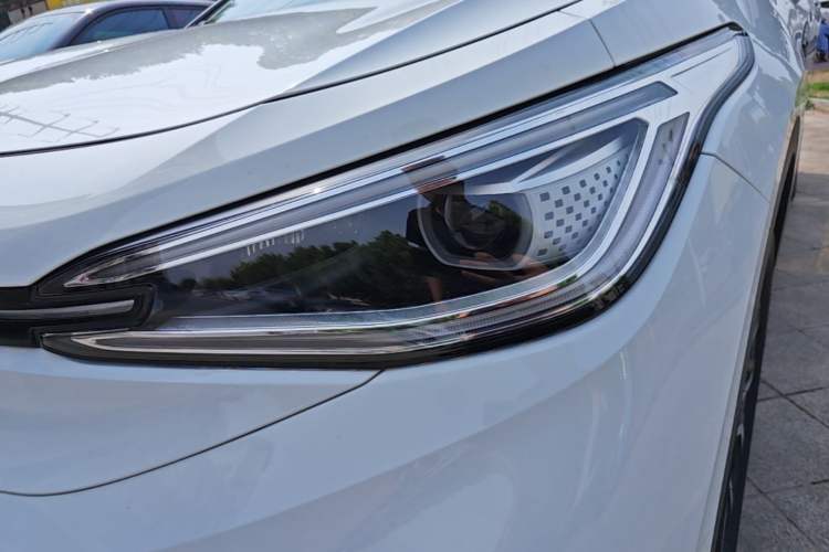 Used Volkswagen ID.4 X 2024 Pure & Smart Edition Left Front Headlight