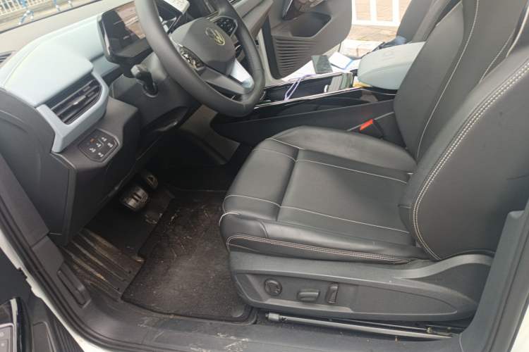 Used Volkswagen ID.4 X 2024 Pure & Smart Edition Left Front Seat