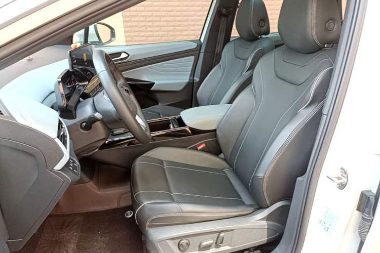 Used Volkswagen ID.4 X 2024 Pure & Smart Edition Left Front Seat