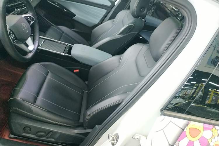 Used Volkswagen ID.4 X 2024 Pure & Smart Edition Left Front Seat