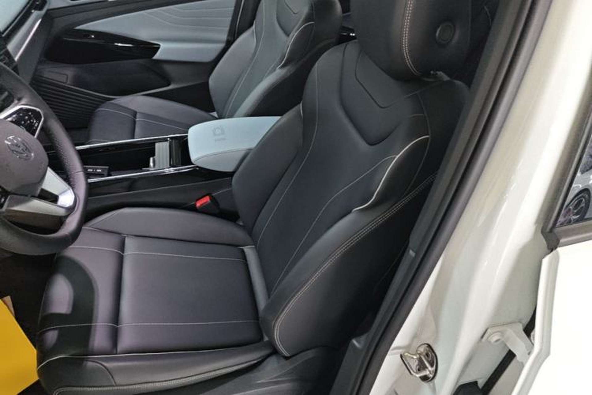 Used Volkswagen ID.4 X 2024 Pure & Smart Edition Left Front Seat