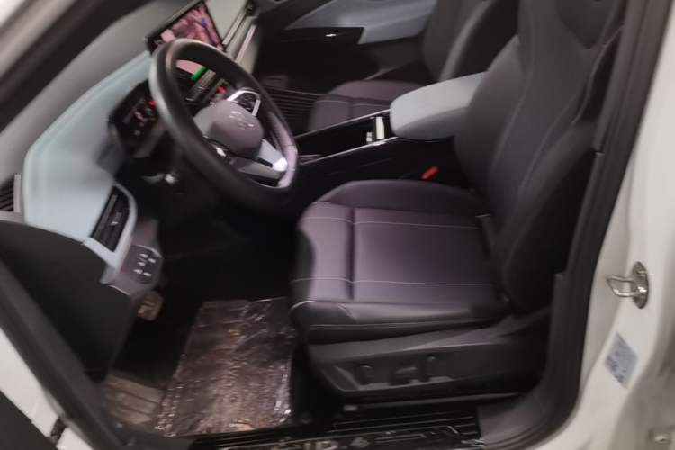 Used Volkswagen ID.4 X 2024 Pure & Smart Edition Left Front Seat