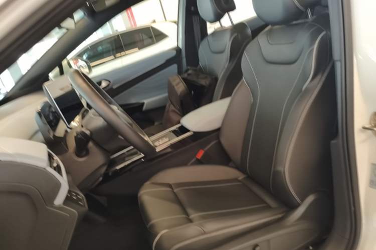 Used Volkswagen ID.4 X 2024 Pure & Smart Edition Left Front Seat