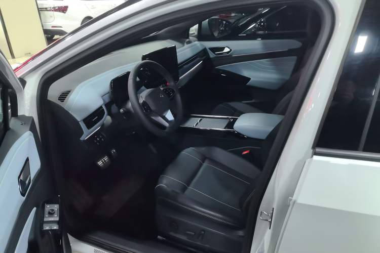 Used Volkswagen ID.4 X 2024 Pure & Smart Edition Left Front Seat