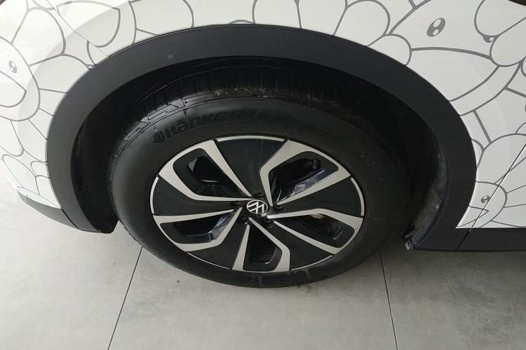 Used Volkswagen ID.4 X 2024 Pure & Smart Edition Left Front Wheel Hub