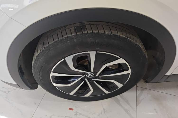 Used Volkswagen ID.4 X 2024 Pure & Smart Edition Left Front Wheel Hub