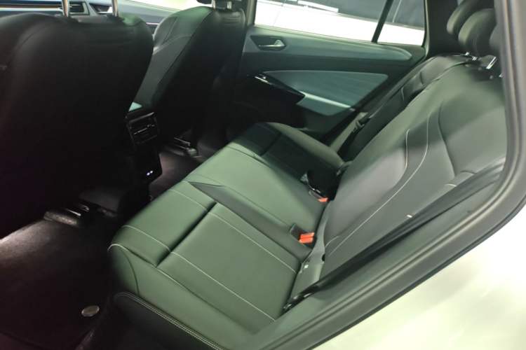 Used Volkswagen ID.4 X 2024 Pure & Smart Edition Left Rear Seat