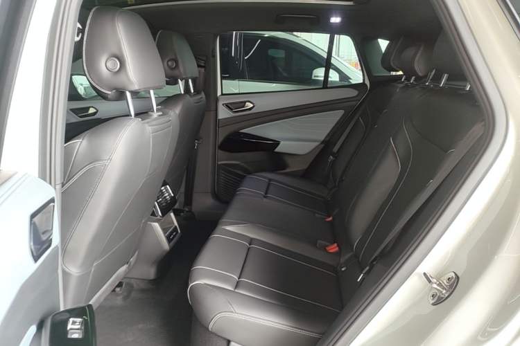 Used Volkswagen ID.4 X 2024 Pure & Smart Edition Left Rear Seat