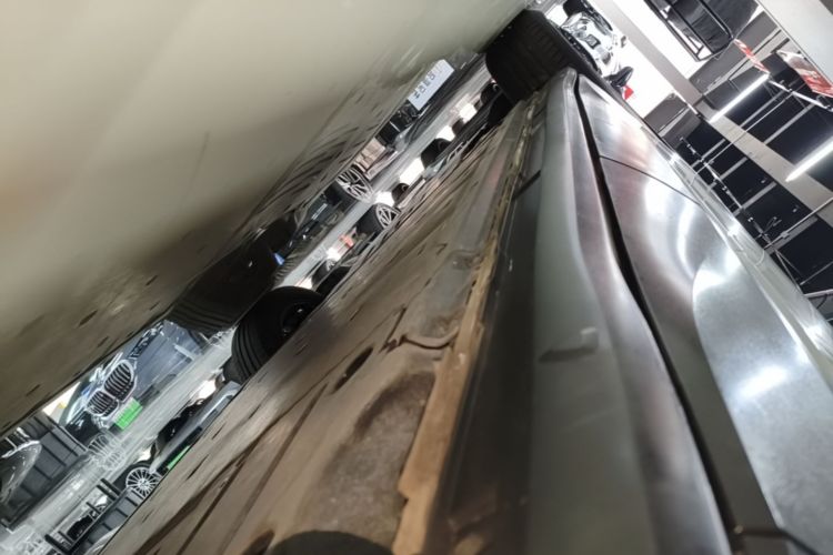 Used Volkswagen ID.4 X 2024 Pure & Smart Edition Left Side Sill