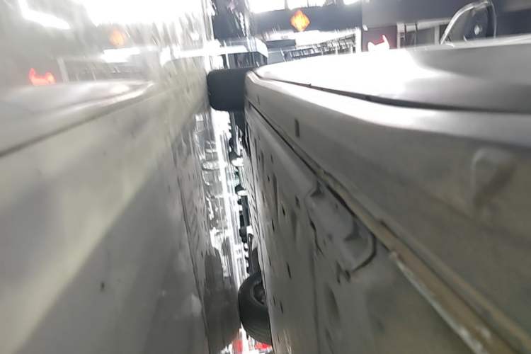 Used Volkswagen ID.4 X 2024 Pure & Smart Edition Left Side Sill