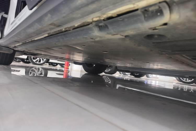 Used Volkswagen ID.4 X 2024 Pure & Smart Edition Left Side Sill