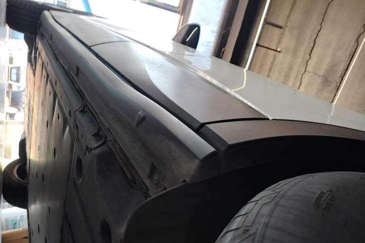 Used Volkswagen ID.4 X 2024 Pure & Smart Edition Left Side Sill