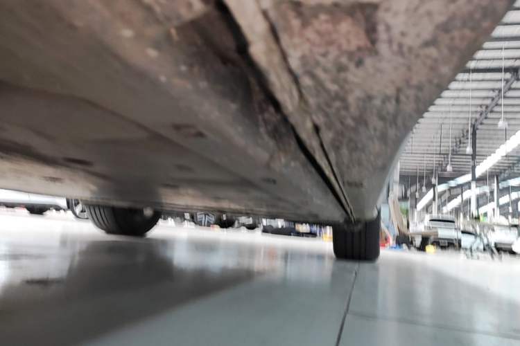 Used Volkswagen ID.4 X 2024 Pure & Smart Edition Left Side Sill