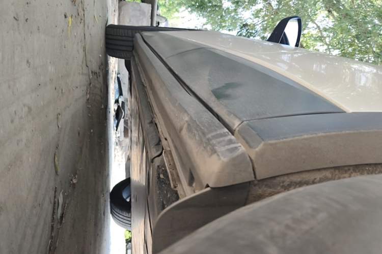 Used Volkswagen ID.4 X 2024 Pure & Smart Edition Left Side Sill