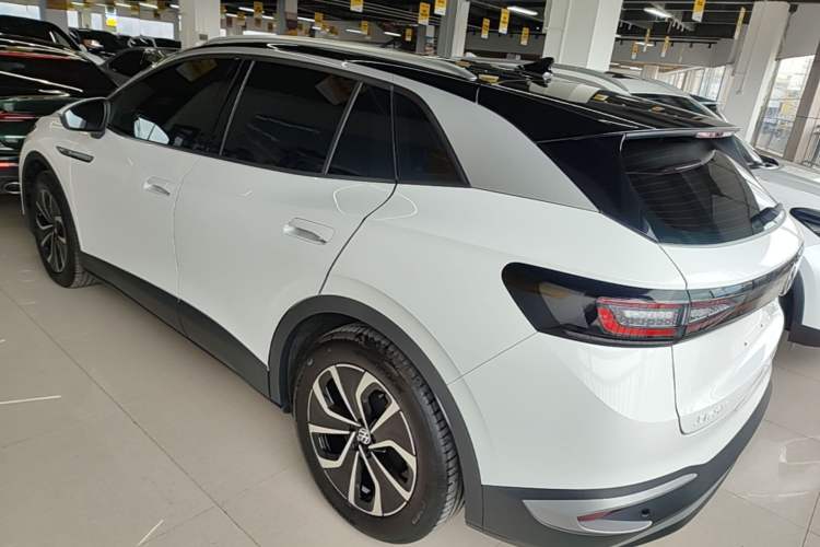 Used Volkswagen ID.4 X 2024 Pure & Smart Edition Rear Left 45 Deg