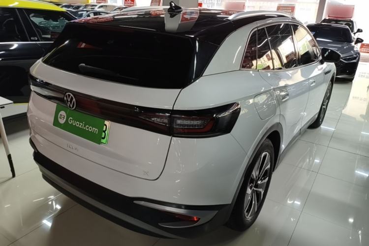 Used Volkswagen ID.4 X 2024 Pure & Smart Edition Rear Right 45 Deg