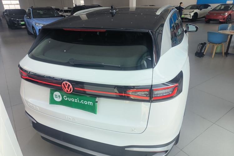 Used Volkswagen ID.4 X 2024 Pure & Smart Edition Rear Right 45 Deg