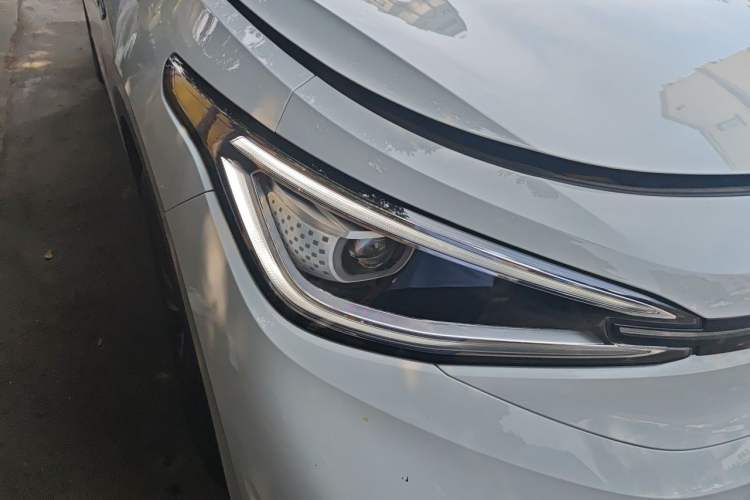 Used Volkswagen ID.4 X 2024 Pure & Smart Edition Right Front Headlight
