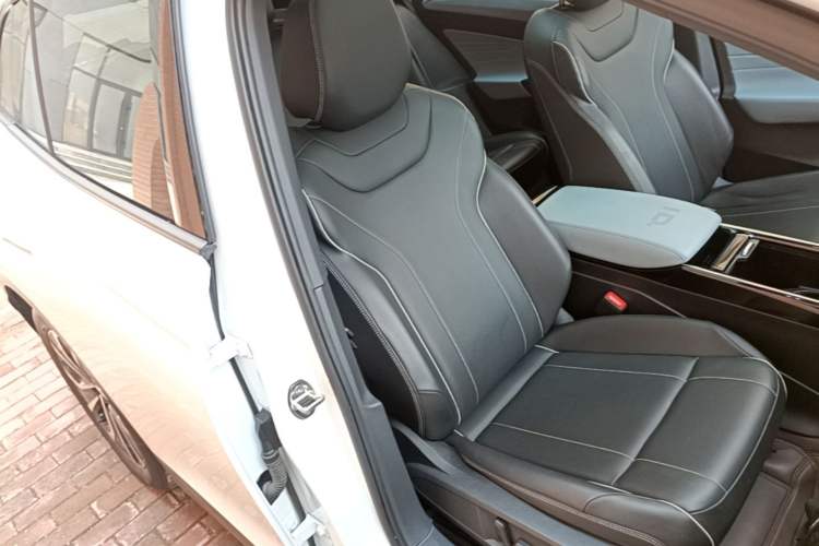 Used Volkswagen ID.4 X 2024 Pure & Smart Edition Right Front Seat