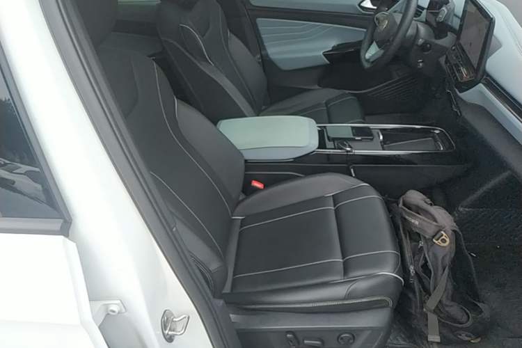Used Volkswagen ID.4 X 2024 Pure & Smart Edition Right Front Seat