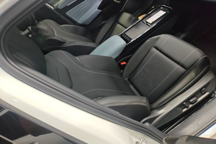 Used Volkswagen ID.4 X 2024 Pure & Smart Edition Right Front Seat