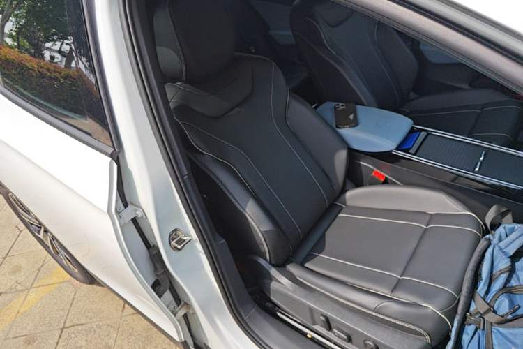 Used Volkswagen ID.4 X 2024 Pure & Smart Edition Right Front Seat