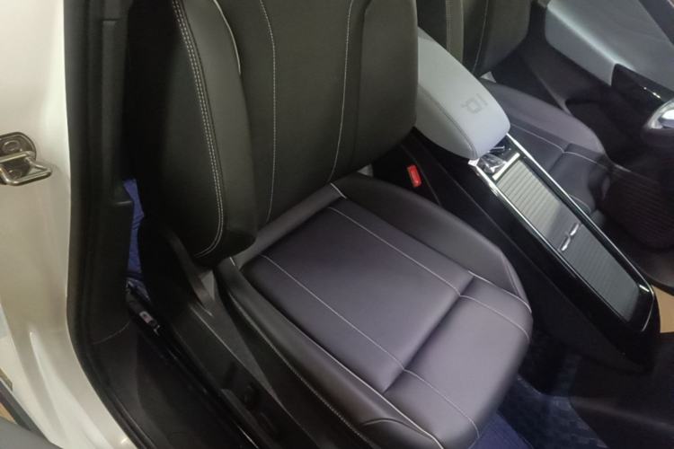 Used Volkswagen ID.4 X 2024 Pure & Smart Edition Right Front Seat