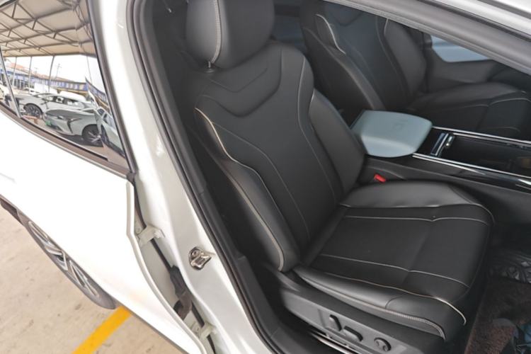 Used Volkswagen ID.4 X 2024 Pure & Smart Edition Right Front Seat