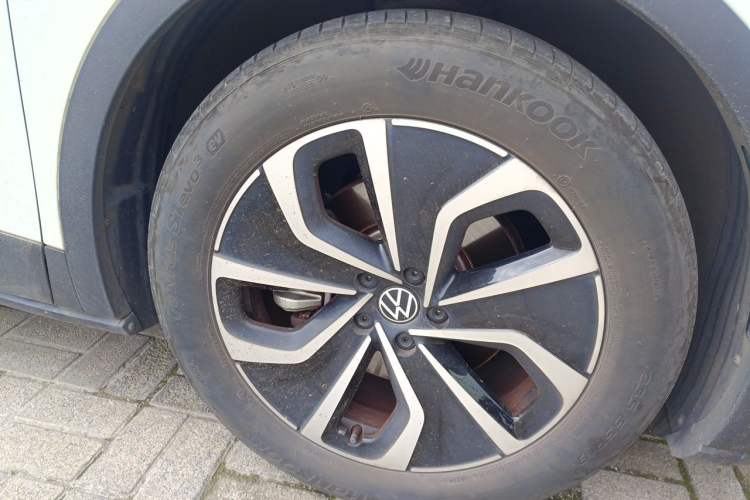 Used Volkswagen ID.4 X 2024 Pure & Smart Edition Right Front Wheel Hub