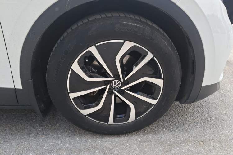 Used Volkswagen ID.4 X 2024 Pure & Smart Edition Right Front Wheel Hub