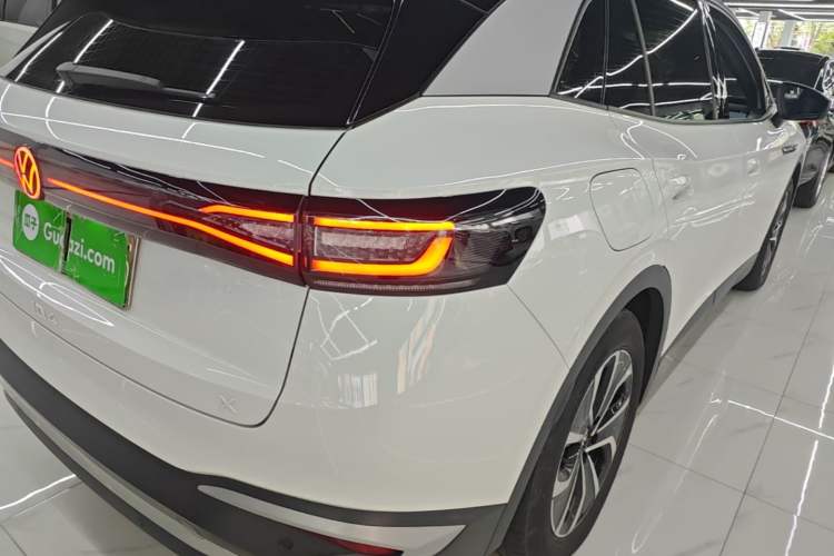 Used Volkswagen ID.4 X 2024 Pure & Smart Edition Right Rear Taillight