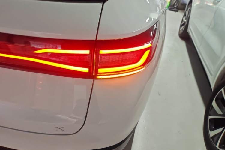 Used Volkswagen ID.4 X 2024 Pure & Smart Edition Right Rear Taillight
