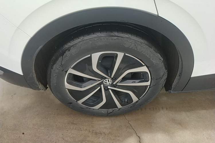 Used Volkswagen ID.4 X 2024 Pure & Smart Edition Right Rear Wheel Hub