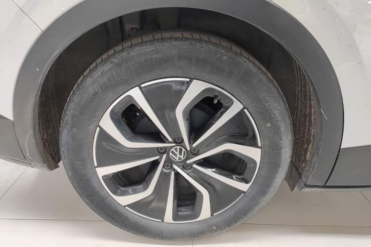 Used Volkswagen ID.4 X 2024 Pure & Smart Edition Right Rear Wheel Hub