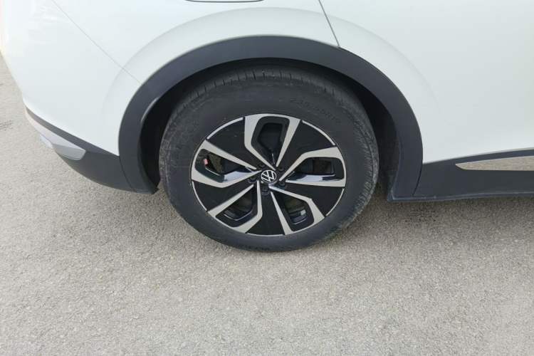 Used Volkswagen ID.4 X 2024 Pure & Smart Edition Right Rear Wheel Hub
