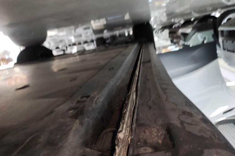Used Volkswagen ID.4 X 2024 Pure & Smart Edition Right Side Sill