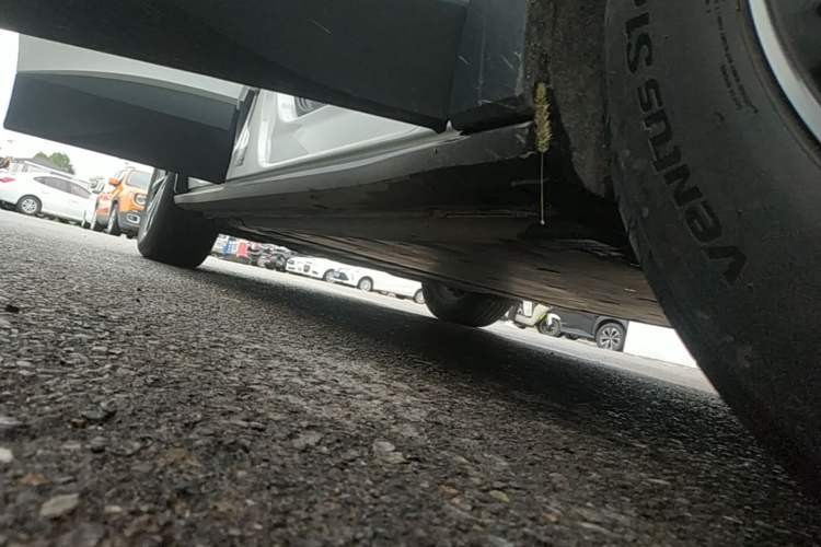 Used Volkswagen ID.4 X 2024 Pure & Smart Edition Right Side Sill