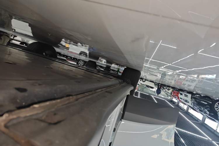 Used Volkswagen ID.4 X 2024 Pure & Smart Edition Right Side Sill