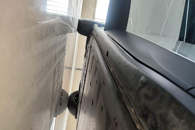 Used Volkswagen ID.4 X 2024 Pure & Smart Edition Right Side Sill