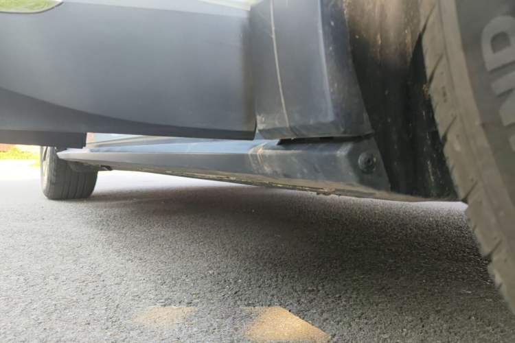 Used Volkswagen ID.4 X 2024 Pure & Smart Edition Right Side Sill