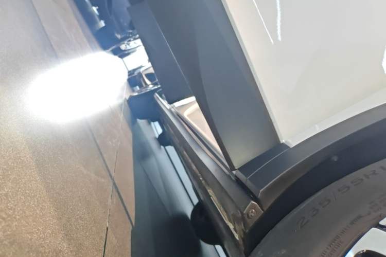 Used Volkswagen ID.4 X 2024 Pure & Smart Edition Right Side Sill