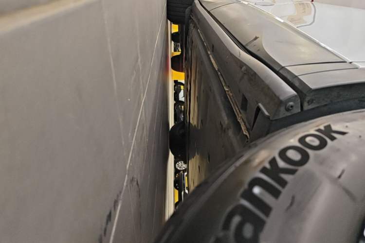 Used Volkswagen ID.4 X 2024 Pure & Smart Edition Right Side Sill