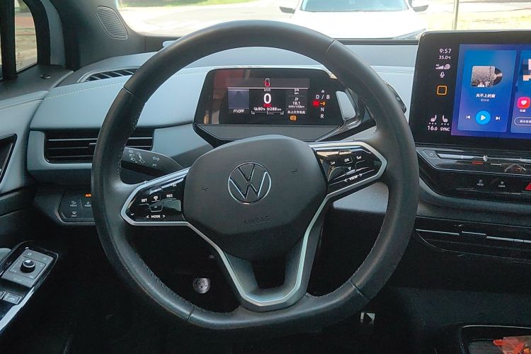 Used Volkswagen ID.4 X 2024 Pure & Smart Edition Steering Wheel