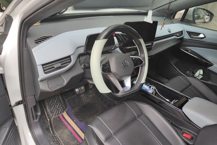 Used Volkswagen ID.4 X 2024 Pure & Smart Edition Steering Wheel