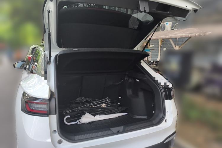 Used Volkswagen ID.4 X 2024 Pure & Smart Edition Trunk