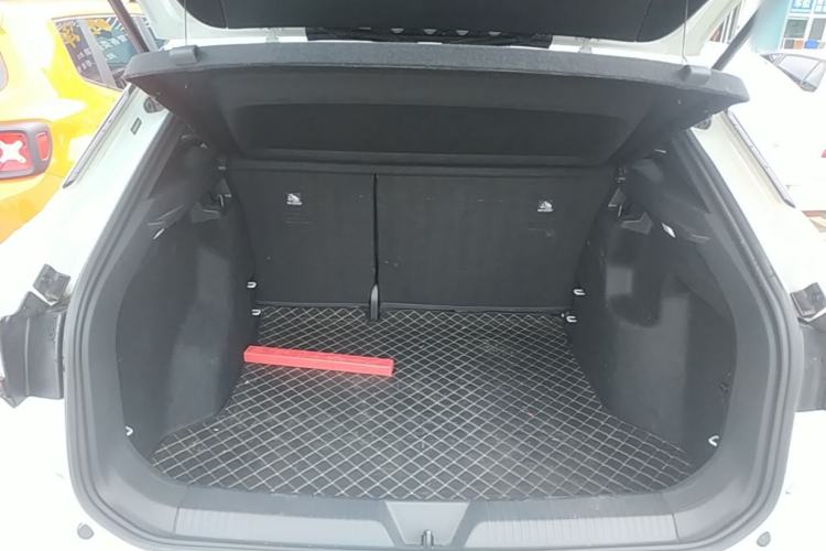 Used Volkswagen ID.4 X 2024 Pure & Smart Edition Trunk