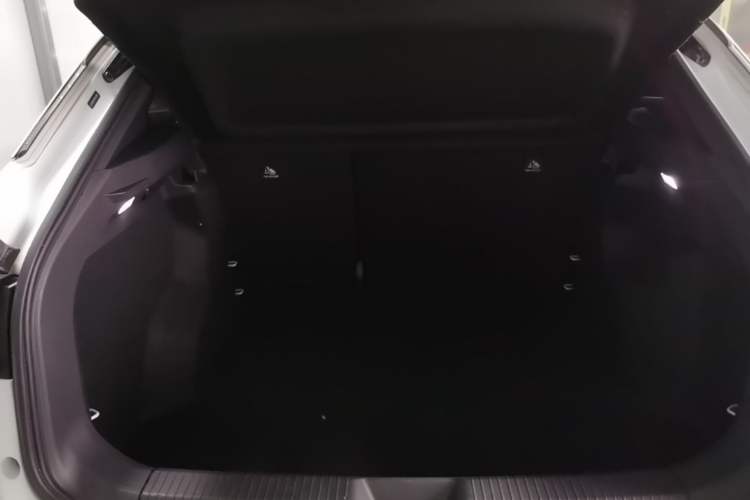 Used Volkswagen ID.4 X 2024 Pure & Smart Edition Trunk